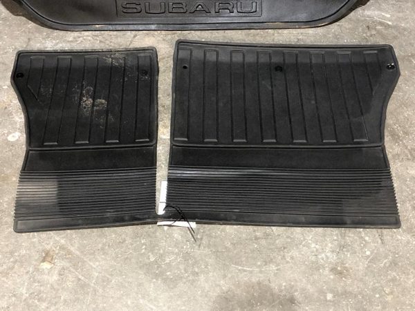 2013 Subaru Legacy Outback Complete Set Of Rear Cargo Mats Oem Rubber Trays — photo 2