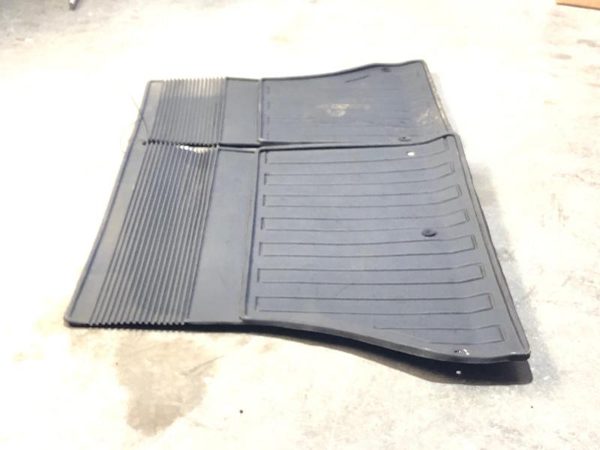 2013 Subaru Legacy Outback Complete Set Of Rear Cargo Mats Oem Rubber Trays — photo 5