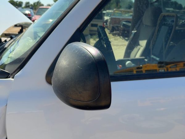 2003-2007 Chevy Silverado 2500 Driver Left Power Side Mirror Door Mounted Oem — photo 2