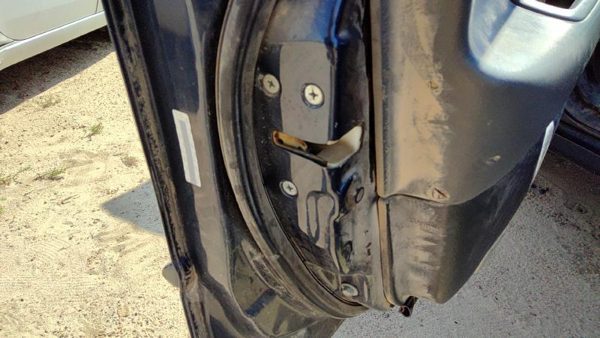 1998-2002 Honda Accord Driver Left Front Door Latch With Rods/Cables Oem — photo 3