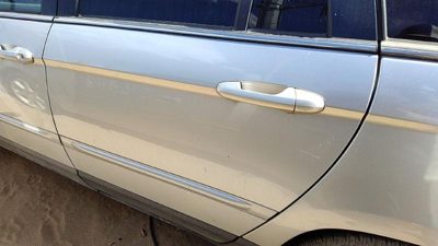 2007 Chrysler Pacifica Rear Door LH Silver PS2