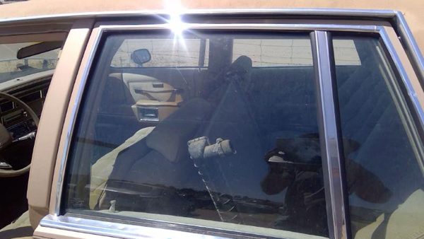 1985 Oldsmobile Delta 88 Rear Door Glass/window LH Olds Driver Left Side Window — photo 7