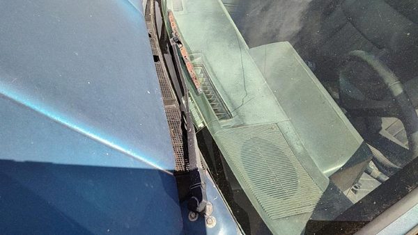 1990-1994 Chevy S10 Blazer Driver Left Windshield Wiper Arm Oem Blade Lever — photo 2