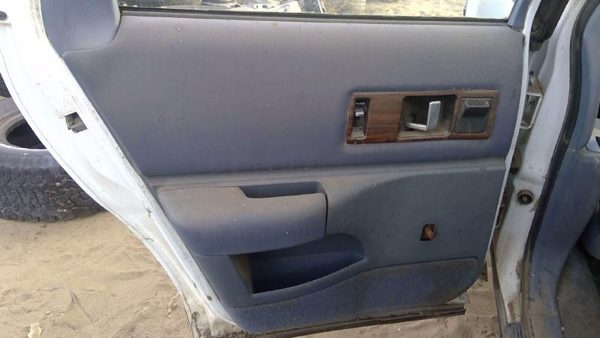 94-96 Chevy Caprice Driver Left Rear Inside Door Trim Panel Only Oem Back Blue — photo 1