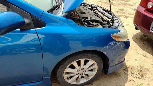 2010 Toyota Corolla Fender RH Blue 8T7 — photo 4