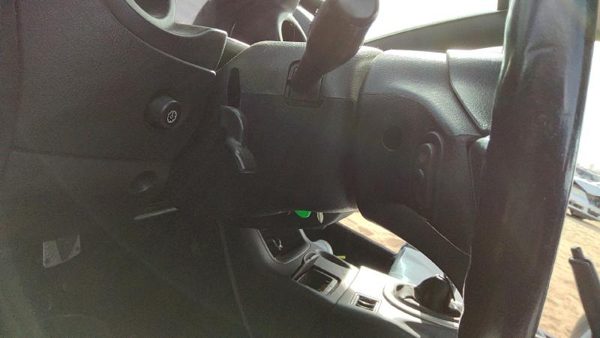 2004 Mitsubishi Eclipse Steering Column Key — photo 3