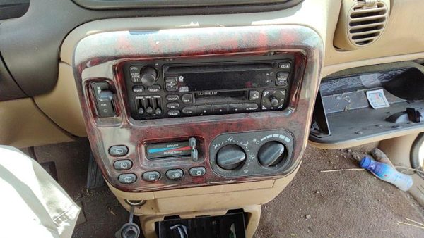 99-00 Town & Country Temperature Control Module In Dash Heater Ac Head Unit Oem — photo 2