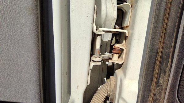 1994-2001 Ram 1500 Driver Left Upper Lower Door Hinge Pair Set Oem — photo 4