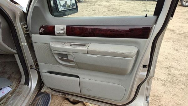 2003 Lincoln Aviator Passenger Right Front Door Trim Panel With Switches Gray Bl — photo 3