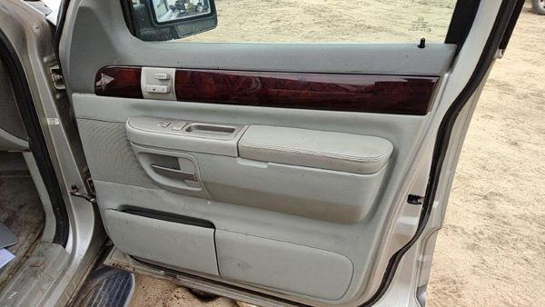 2003 Lincoln Aviator Passenger Right Front Door Trim Panel With Switches Gray Bl — photo 4