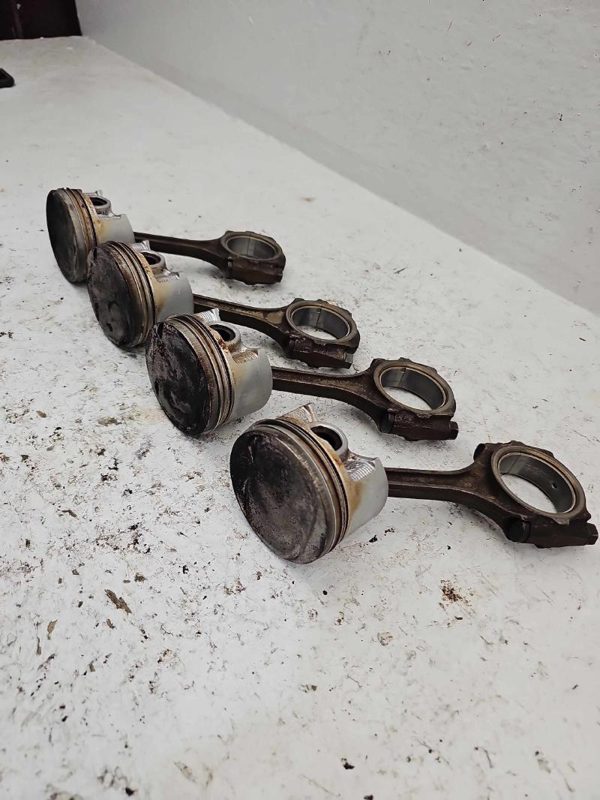 1996-2000 Honda Civic Hx D16Y5 Set Of 4 Pistons With Connecting Rods 1.6L — photo 3