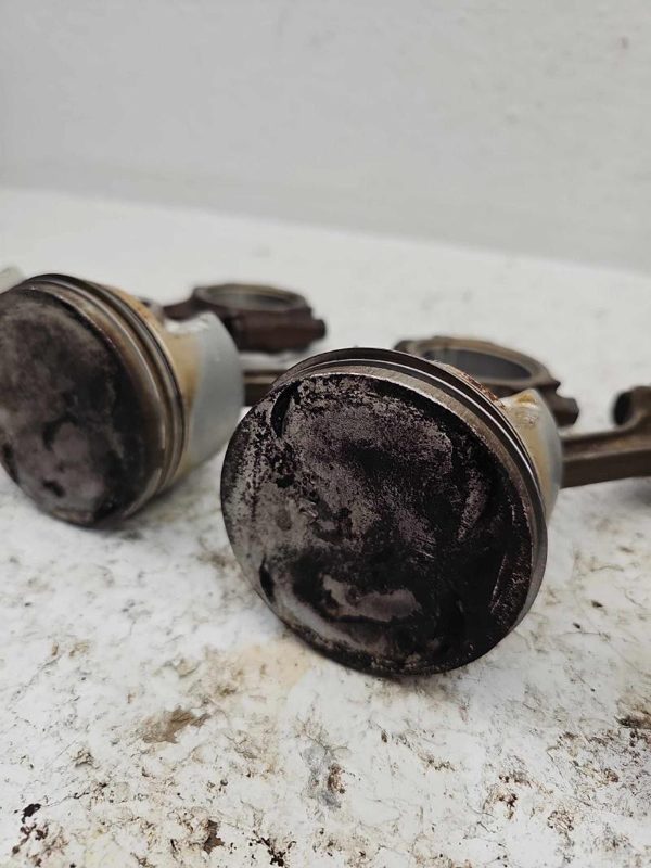 1996-2000 Honda Civic Hx D16Y5 Set Of 4 Pistons With Connecting Rods 1.6L — photo 5