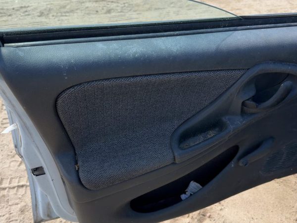 1999-2002 Chevy Cavalier Driver Left Front Door Trim Panel Manual Graphite 12C — photo 2