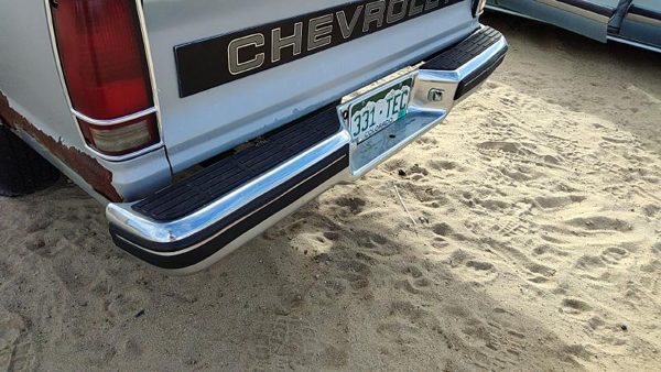 1989 Chevrolet S10 Rear Bumper Assembly Chevy Pickup Chrome With Brackets OEM — photo 3