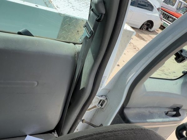 1999-2007 Ford F350 Super Duty Driver Left Rear C Post Trim Panel Gray — photo 3