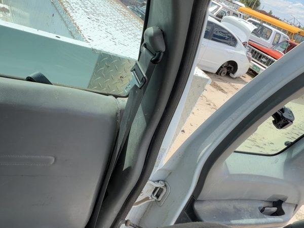 1999-2007 Ford F350 Super Duty Driver Left Rear C Post Trim Panel Gray — photo 4