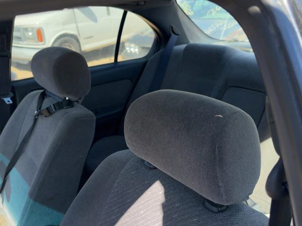 96 Maxima Pair Of Front Headrests Oem Left Right Set Seat Gxe 4-Door Sedan Black — photo 2