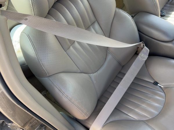 99 Pontiac Bonneville Passenger Right Front Seat Belt Retractor Oem Shoulder Tan — photo 1