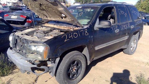 2002 Trailblazer — vehicle photo 1
