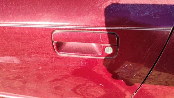 96-99 Olds 88 Driver Left Front Outside Door Handle Oem Red — photo 1