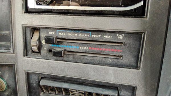 1986-1996 Jeep Cherokee Temperature Control Module In Dash Heater Ac Head Unit — photo 3