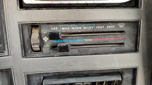 1986-1996 Jeep Cherokee Temperature Control Module In Dash Heater Ac Head Unit — photo 1