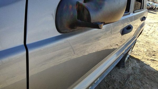 2001 Jeep Grand Cherokee Front Door LH Ps5 Silver 55135921AG — photo 3