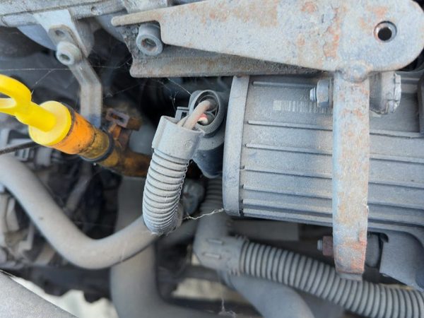 2002 Secondary Air Injection Pump With Pigtail 2.0L Air Pump Pig Tail. — photo 5
