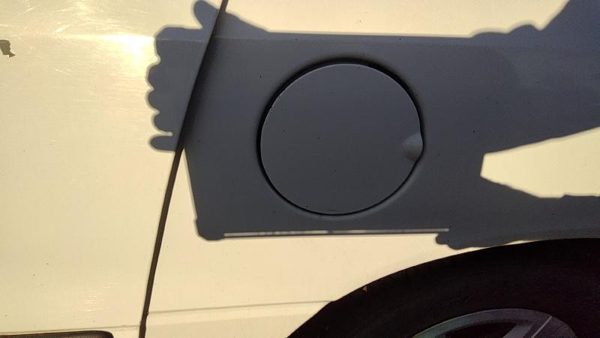 2004-2007 Ford Freestar Fuel Tank Door With Hinge Gas Lid Oem Filler Wt White — photo 4