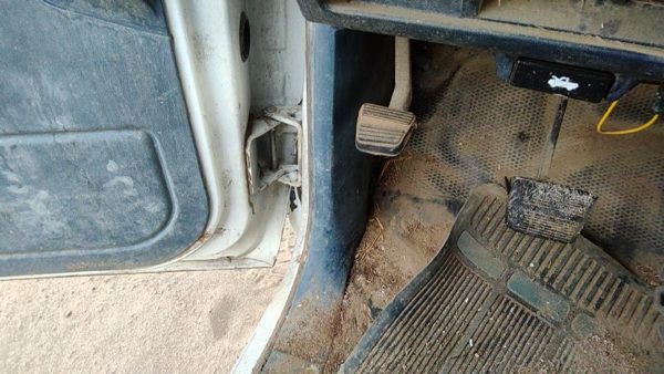 88-94 Chevy Silverado 1500 Driver Left Lower Kick Trim Panel Oem Blue — photo 4