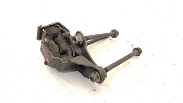1983 Pontiac Firebird Rear Axle Front Torque Arm Mount With Bolts — photo 2
