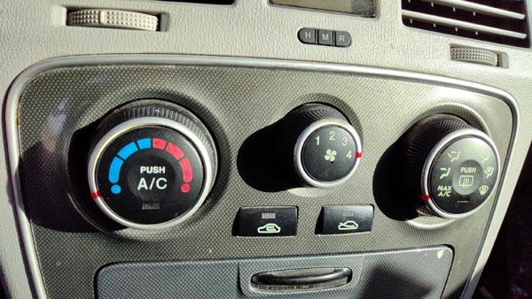 2006-2008 Hyundai Sonata Temperature Control Module In Dash Heater Ac Head Unit — photo 2