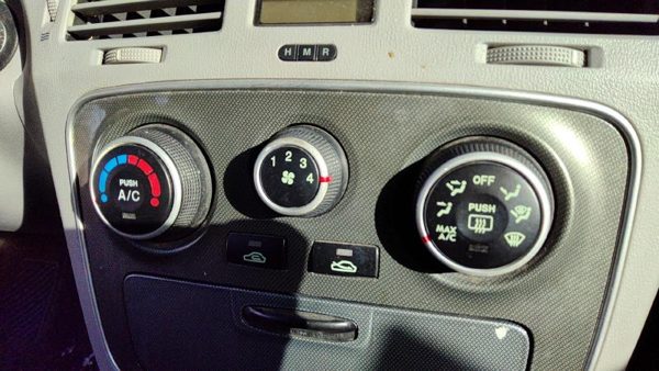 2006-2008 Hyundai Sonata Temperature Control Module In Dash Heater Ac Head Unit — photo 4