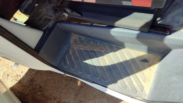06 Dodge Sprinter Van 3500 Passenger Right Front Lower Sill Step Kick Trim Panel — photo 6