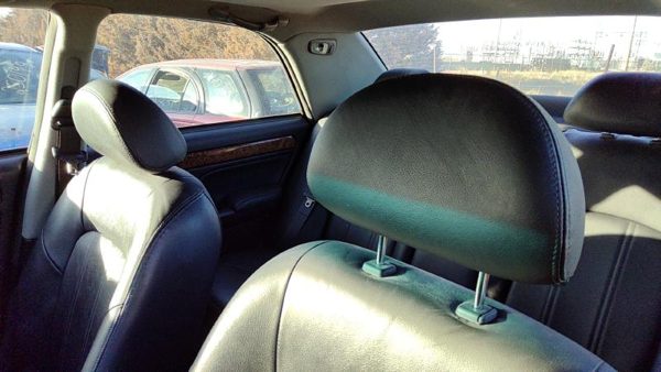 2004-2005 Hyundai Xg350 Pair Of Front Headrests Oem Left Right Set Seat Black — photo 2