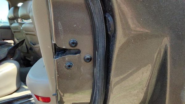 1997-05 Buick Park Ave Passenger Right Rear Door Latch With Rods/Cables Oem Back — photo 2