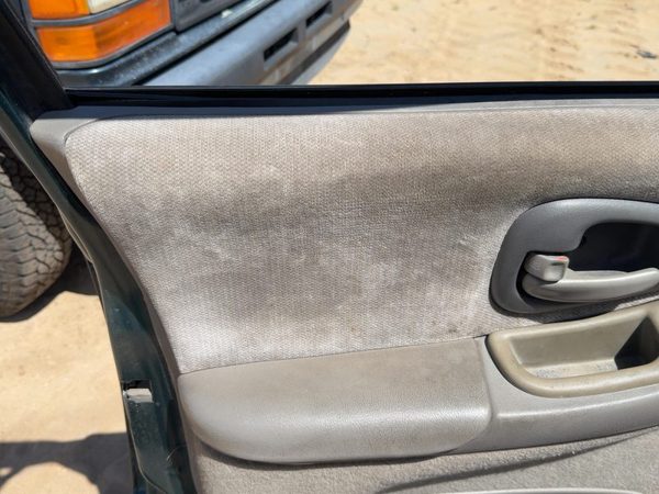96-99 Chevy Lumina Driver Left Front Door Trim Panel Master Switch Shale 92B — photo 12