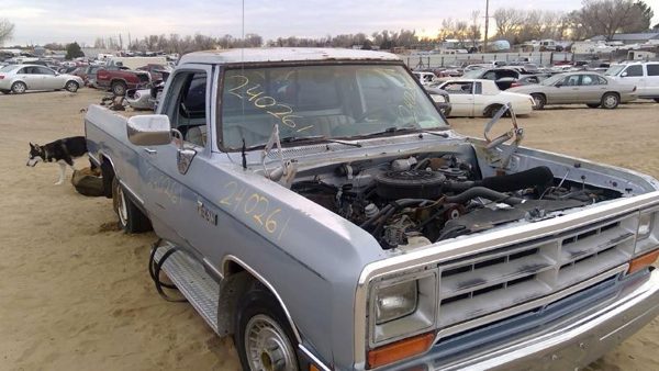 1989 Dodge Ram — vehicle photo 9