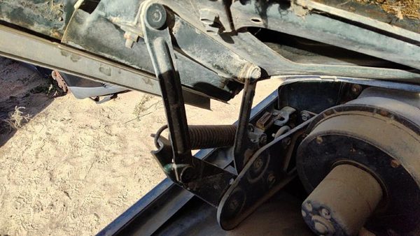 1984-1991 Jeep Grand Wagoneer Passenger Right Hood Hinge Assembly Oem Green — photo 4