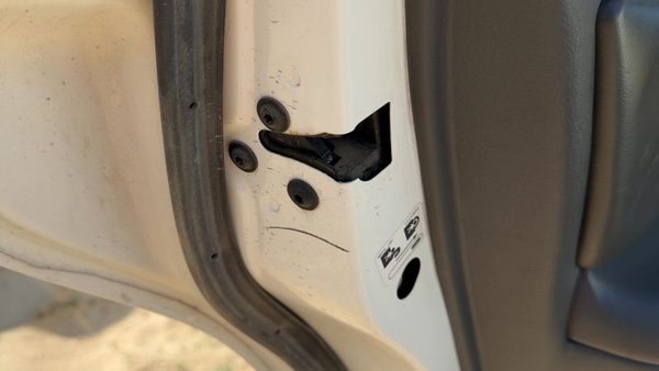 1997-2005 Buick Century Driver Left Rear Door Latch With Rods/Cables Oem Back — photo 2