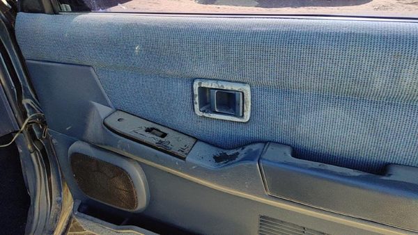 95 Nissan Pathfinder Passenger Right Front Inside Door Trim Panel Only Oem Blue — photo 4