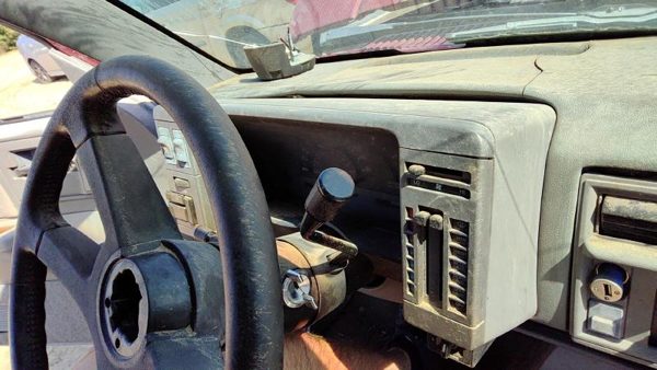 1993 Chevrolet S10 Blazer Dash Panel Gray — photo 5
