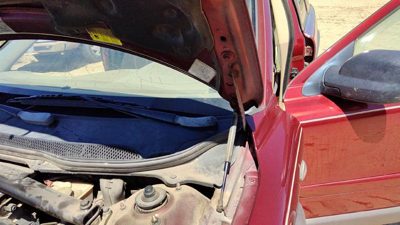 2001 Volvo V70 Hood Hinge LH Xc Red 445