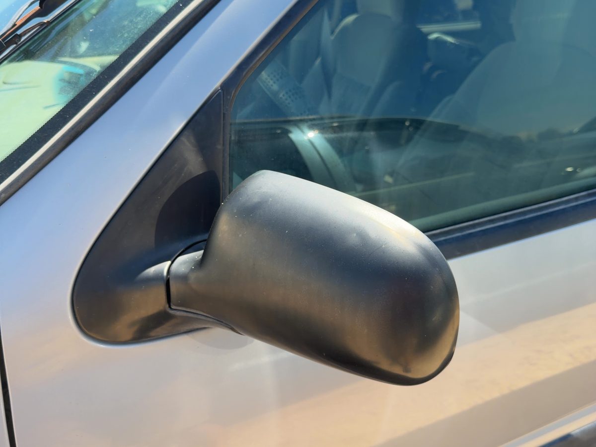 1997-2005 Chevy Venture Driver Left Power Side Mirror Door Mounted Oem 15935753