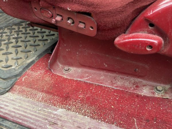 92-94 Chevy Silverado 1500 Driver Left Power Seat Track With Motors Only Oem Red — photo 1
