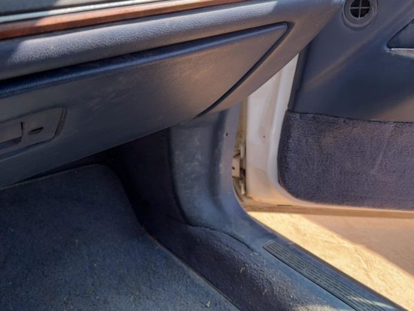 1990-1997 Lincoln Town Car Passenger Right Lower Kick Trim Panel Oem Blue Dp — photo 3