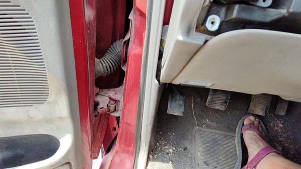 1999-2001 Mazda B2500 Driver Left Lower Kick Trim Panel Oem Gray V2 — photo 5