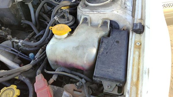 00-04 Legacy Outback Windshield Washer Fluid Reservoir With Pump Oem Wiper Tank — photo 1