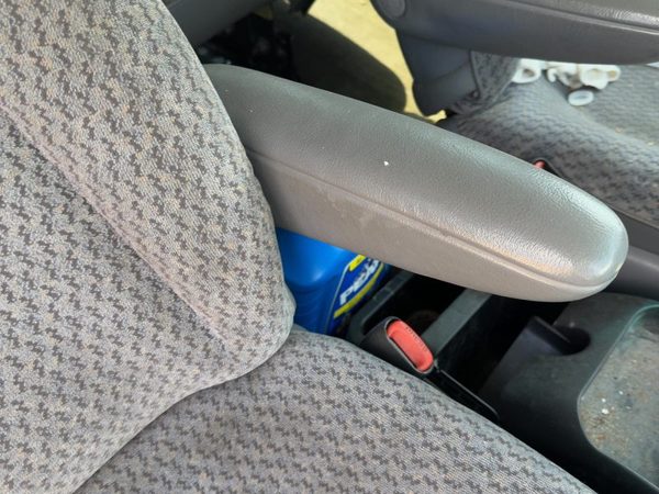 96-00 Town & Country Passenger Right Front Arm Rest Side Seat Armrest Taupe All5 — photo 2