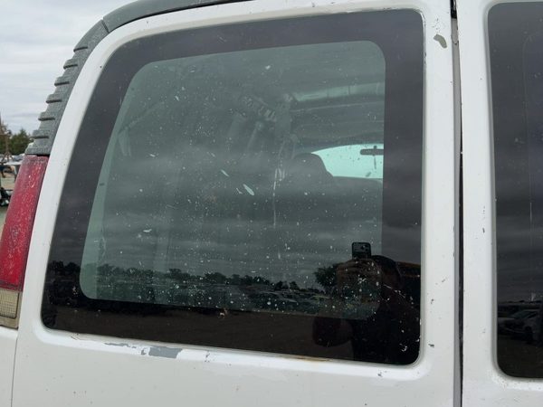 1996-2024 Chevy Express Van 2500 Driver Left Back Glass Rear Window Oem 25752114 — photo 1